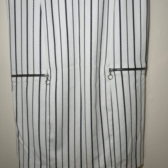 Zara Basic Dress Women's MD White Blue Striped Sleeveless Shift Classic Preppy - Picture 3 of 5
